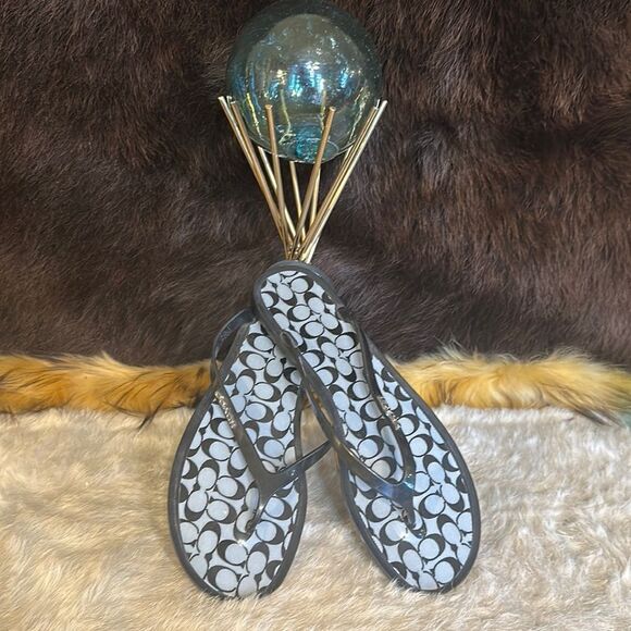 Coach sandals 9.5 (6005) - Picture 1 of 6